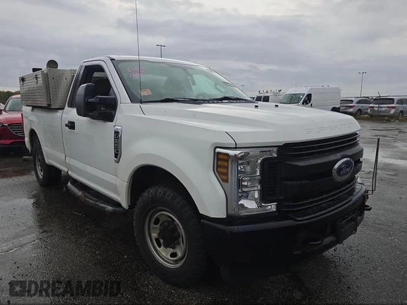 2019 Ford Super Duty F-250 SRW XL with VIN 1FTBF2A67KEG48981, listed as a IAAI auction lot 42093795 with Not Provided miles. Bid and sale history available at carsss.com. Image 1.