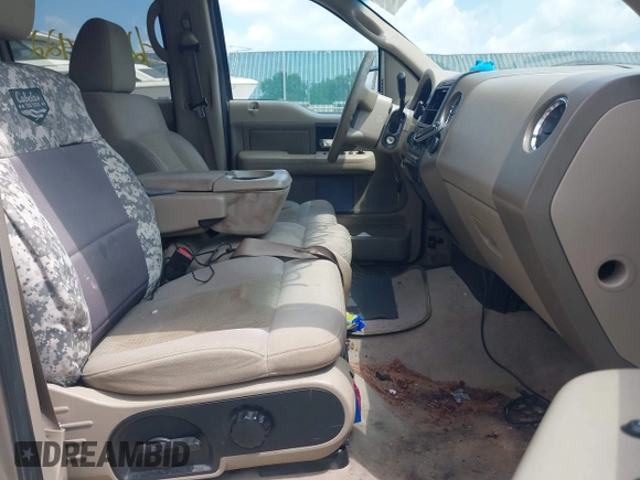 2004 Ford F-150 XLT z VIN 1FTPW145X4KA58345, wystawiony jako IAAI lot #42522422 z przebiegiem Nie podano mil oraz . Historia ofert i sprzedaży dostępna na DreamBid. Obrazek 5.