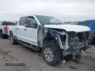 2024 Ford Super Duty F-250 SRW XL with VIN 1FT7W2BT8REC67547, listed as a IAAI auction lot 41260449 with 25,964 mi miles. Bid and sale history available at carsss.com. Image 1.