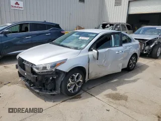 2021 Kia Forte LXS z VIN 3KPF24AD6ME383419, wystawiony jako Copart lot #59210725 z przebiegiem Nie podano mil oraz Szkoda całkowita • Salvage title. Historia ofert i sprzedaży dostępna na DreamBid. Obrazek 1.