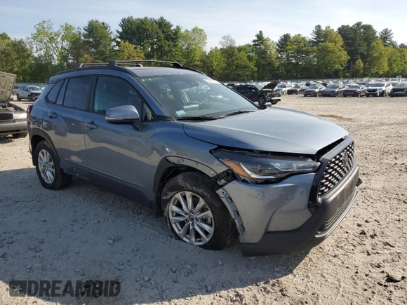 2022 Toyota Corolla Cross LE with VIN 7MUBAABG6NV041555, listed as a Copart auction lot 56567225 with 26,736 mi miles and Salvage title. Bid and sale history available at DreamBid. Image 4.