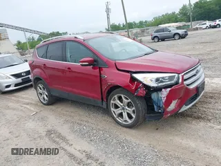 2019 Ford Escape Titanium с VIN 1FMCU9J97KUC29706, выставлен на аукционе IAAI как лот 42284782 с пробегом 122 904 миль миль и . История ставок и продаж доступна на DreamBid. Изображение 1.