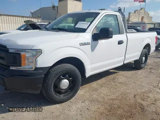2018 Ford F-150 XL z VIN 1FTMF1CB3JKE60746, wystawiony jako IAAI lot #42759319 z przebiegiem 28 089 mil mil oraz . Historia ofert i sprzedaży dostępna na DreamBid. Obrazek 17.