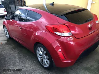 2015 Hyundai Veloster with VIN KMHTC6AD0FU238274, listed as a Copart auction lot 73207244 with 143,112 mi miles and Clean Title. Bid and sale history available at carsss.com. Image 3.
