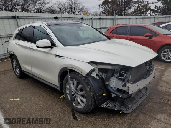 2019 Infiniti QX50 LUXE with VIN 3PCAJ5M38KF139042, listed as a Copart auction lot 41041643 with 53,668 mi miles. Bid and sale history available at carsss.com. Image 4.