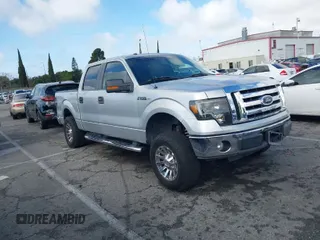 2010 Ford F-150 XL with VIN 1FTFW1CV5AFC04555, listed as a IAAI auction lot 41566725 with 180,352 mi miles. Bid and sale history available at carsss.com. Image 1.