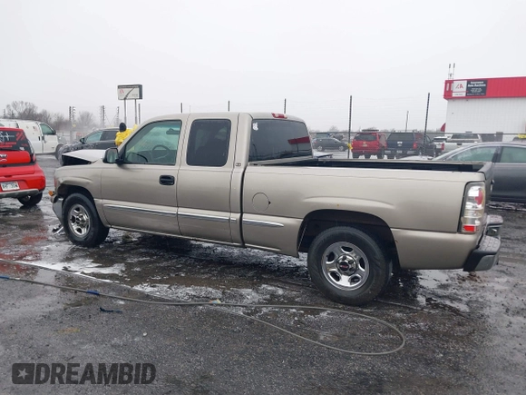 2000 GMC New Sierra 1500 SL with VIN 2GTEC19V9Y1313002, listed as a IAAI auction lot 41440458 with 367,281 mi miles. Bid and sale history available at carsss.com. Image 14.