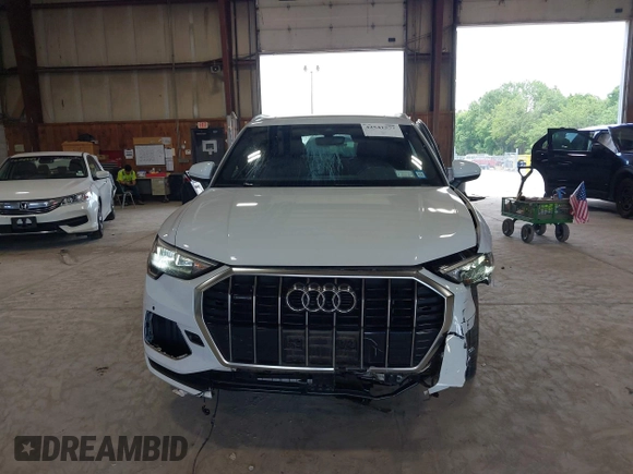 2020 Audi Q3 Premium with VIN WA1AECF3XL1090825, listed as a IAAI auction lot 42541577 with 32,432 mi miles and . Bid and sale history available at DreamBid. Image 12.
