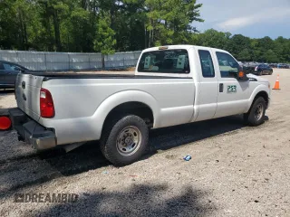 2016 Ford F-250 XLT with VIN 1FT7X2A6XGEC24219, listed as a Copart auction lot 64747035 with 294,822 mi miles and Clean title. Bid and sale history available at DreamBid. Image 3.