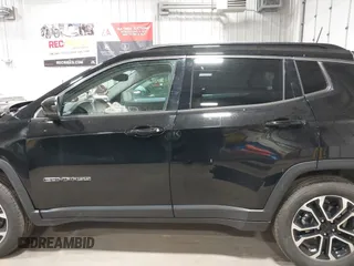 2022 Jeep Compass Limited z VIN 3C4NJDCB5NT223989, wystawiony jako IAAI lot #42482784 z przebiegiem 27 347 mil mil oraz . Historia ofert i sprzedaży dostępna na DreamBid. Obrazek 14.