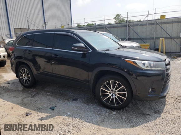 2018 Toyota Highlander SE with VIN 5TDJZRFH1JS884265, listed as a Copart auction lot 59542875 with 128,352 mi miles and Non repairable. Bid and sale history available at DreamBid. Image 4.