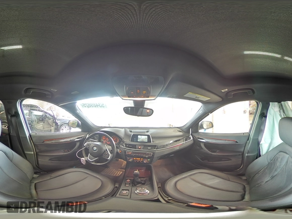 2018 BMW X1 xDrive28i с VIN WBXHT3C32J5K32348, выставлен на аукционе Copart как лот 53489825 с пробегом 61 972 миль миль и Списание • Salvage title. История ставок и продаж доступна на DreamBid. Изображение 16.