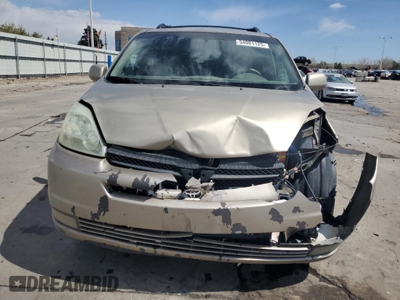 2004 Toyota Sienna XLE with VIN 5TDZA22C34S032306, listed as a Copart auction lot 54001125 with 235,253 mi miles and Salvage Title. Bid and sale history available at carsss.com. Image 5.