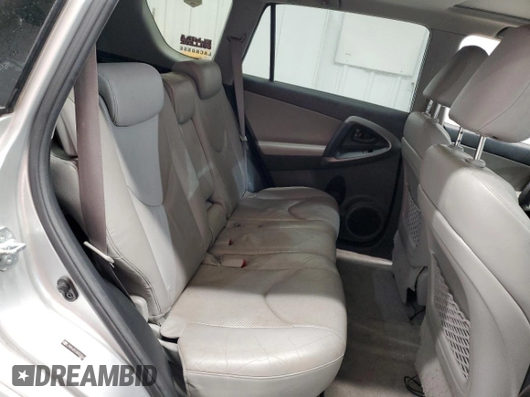 2010 Toyota RAV4 Limited z VIN JTMYK4DV2AD003504, wystawiony jako Copart lot #56321345 z przebiegiem 192 731 mil mil oraz Szkoda całkowita • Salvage title. Historia ofert i sprzedaży dostępna na DreamBid. Obrazek 11.
