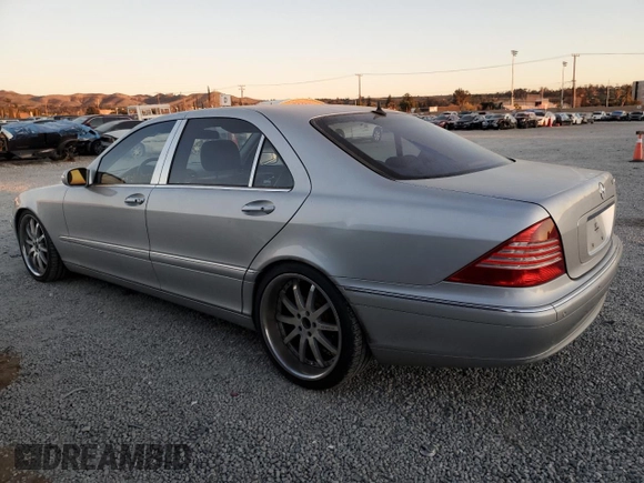 2005 Mercedes-Benz S-Class 4.3L with VIN WDBNG70J65A441019, listed as a Copart auction lot 47096515 with 162,773 mi miles and Clean Title. Bid and sale history available at carsss.com. Image 2.