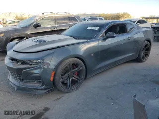 2019 Chevrolet Camaro 1SS with VIN 1G1FE1R71K0118832, listed as a Copart auction lot 43937965 with 63,279 mi miles and Salvage Title. Bid and sale history available at carsss.com. Image 1.
