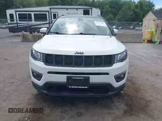 2018 Jeep Compass Latitude z VIN 3C4NJDBBXJT304529, wystawiony jako IAAI lot #42637865 z przebiegiem 112 662 mil mil oraz . Historia ofert i sprzedaży dostępna na DreamBid. Obrazek 12.