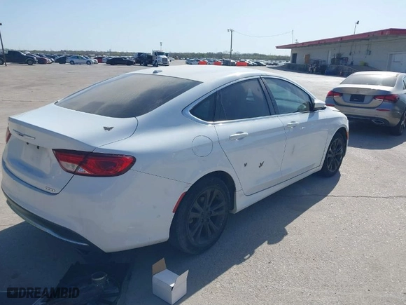 2015 Chrysler 200 Limited with VIN 1C3CCCAB7FN675172, listed as a IAAI auction lot 41835047 with 1 mi miles. Bid and sale history available at carsss.com. Image 4.