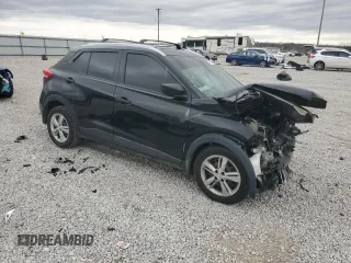 2019 Nissan Kicks SV with VIN 3N1CP5CU0KL520728, listed as a Copart auction lot 46572425 with 112,924 mi miles and Salvage Title. Bid and sale history available at carsss.com. Image 4.
