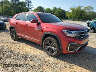 2021 Volkswagen Atlas SE with VIN 1V2PE2CA6MC229995, listed as a Copart auction lot 53197635 with 61,998 mi miles and Salvage title. Bid and sale history available at DreamBid. Image 4.