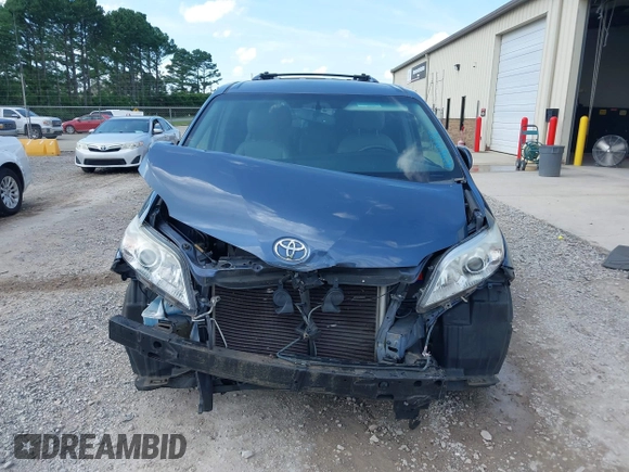 2015 Toyota Sienna LE AAS with VIN 5TDKK3DCXFS624984, listed as a IAAI auction lot 42560632 with 169,034 mi miles and . Bid and sale history available at DreamBid. Image 13.