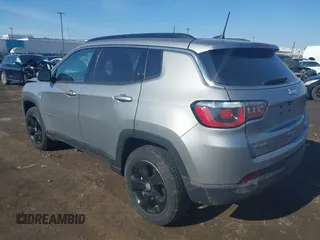2020 Jeep Compass Latitude with VIN 3C4NJDBB7LT155175, listed as a IAAI auction lot 41760215 with 40,258 mi miles. Bid and sale history available at carsss.com. Image 3.