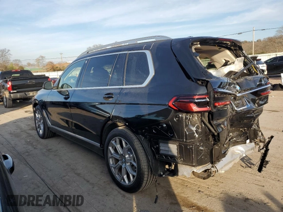 2024 BMW X7 xDrive40i with VIN 5UX23EM02R9V74498, listed as a Copart auction lot 82668234 with 9,469 mi miles and Salvage Title. Bid and sale history available at carsss.com. Image 2.