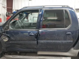 2003 Ford Explorer Sport Trac XLS z VIN 1FMDU77E03UC07089, wystawiony jako IAAI lot #41938966 z przebiegiem 128 982 mil mil oraz . Historia ofert i sprzedaży dostępna na DreamBid. Obrazek 14.