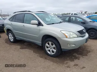 2004 Lexus RX 330 with VIN 2T2HA31UX4C001702, listed as a IAAI auction lot 41902215 with 198,590 mi miles. Bid and sale history available at carsss.com. Image 1.