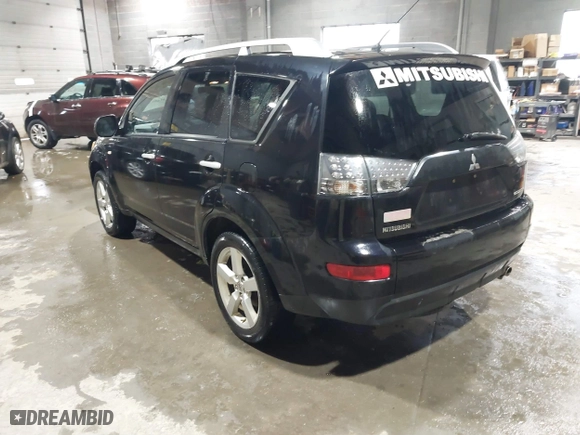 2008 Mitsubishi Outlander XLS with VIN JA4MT41XX8Z008202, listed as a IAAI auction lot 41680309 with 193,755 mi miles. Bid and sale history available at carsss.com. Image 3.