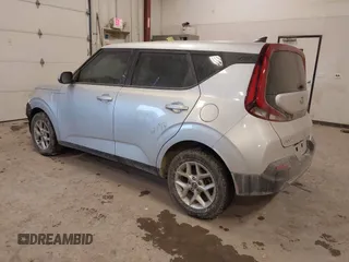2020 Kia Soul LX with VIN KNDJ23AU1L7732263, listed as a IAAI auction lot 41144527 with 34,856 mi miles. Bid and sale history available at carsss.com. Image 3.
