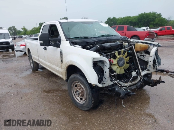 2017 Ford F-250 XLT z VIN 1FT7X2A65HEF11825, wystawiony jako IAAI lot #42193248 z przebiegiem 180 720 mil mil oraz . Historia ofert i sprzedaży dostępna na DreamBid. Obrazek 1.