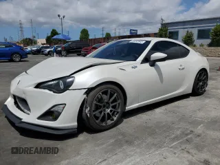 2013 Scion FR-S z VIN JF1ZNAA10D1713816, wystawiony jako Copart lot #56893945 z przebiegiem 82 249 mil mil oraz Szkoda całkowita • Salvage title. Historia ofert i sprzedaży dostępna na DreamBid. Obrazek 1.