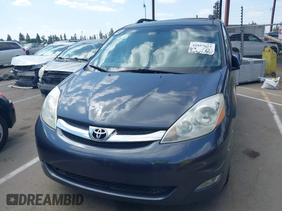 2008 Toyota Sienna XLE with VIN 5TDZK22C88S179675, listed as a IAAI auction lot 42057683 with 146,960 mi miles. Bid and sale history available at carsss.com. Image 12.