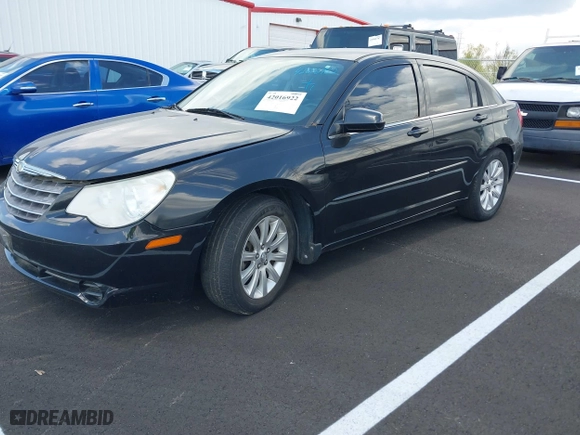 2010 Chrysler Sebring Limited with VIN 1C3CC5FB9AN147436, listed as a IAAI auction lot 42016922 with 161,339 mi miles. Bid and sale history available at carsss.com. Image 2.