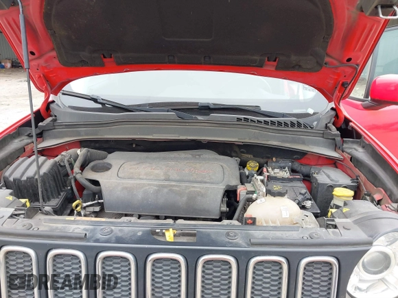 2017 Jeep Renegade Latitude with VIN ZACCJABB1HPG28699, listed as a IAAI auction lot 41640513 with 181,946 mi miles. Bid and sale history available at carsss.com. Image 10.