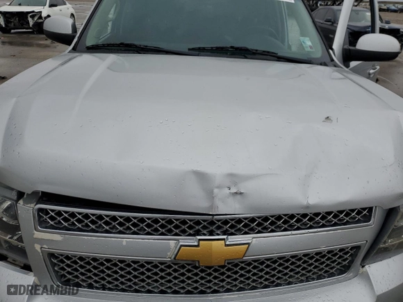 2013 Chevrolet Suburban LS with VIN 1GNSCHE02DR304642, listed as a Copart auction lot 43291035 with 0 mi miles and Salvage Title. Bid and sale history available at carsss.com. Image 13.