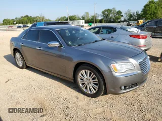 2011 Chrysler 300 C z VIN 2C3CK6CT6BH612190, wystawiony jako Copart lot #53546705 z przebiegiem 161 462 mil mil oraz Szkoda całkowita • Salvage title. Historia ofert i sprzedaży dostępna na DreamBid. Obrazek 4.