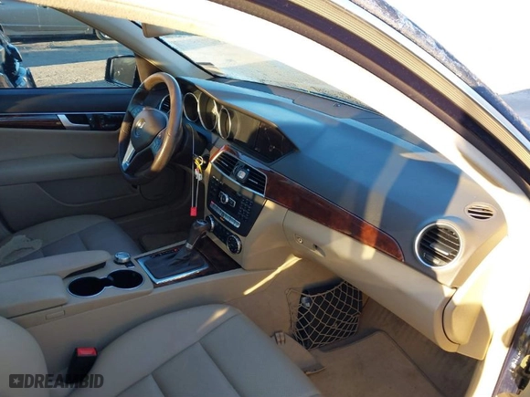 2013 Mercedes-Benz C-Class C 300 Sport with VIN WDDGF8AB4DA803007, listed as a IAAI auction lot 41750945 with 161,677 mi miles. Bid and sale history available at carsss.com. Image 5.