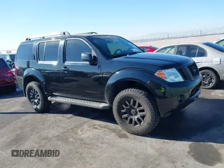 2008 Nissan Pathfinder SE with VIN 5N1AR18U58C650553, listed as a IAAI auction lot 41473775 with 227,791 mi miles. Bid and sale history available at carsss.com. Image 1.