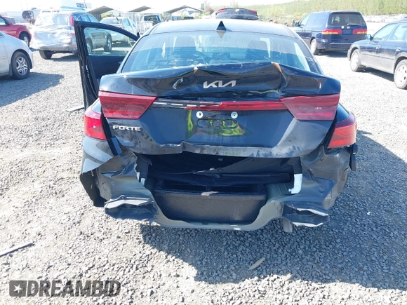 2024 Kia Forte LXS z VIN 3KPF24AD6RE826949, wystawiony jako IAAI lot #42078753 z przebiegiem 13 679 mil mil oraz . Historia ofert i sprzedaży dostępna na DreamBid. Obrazek 6.