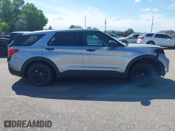 2022 Ford Police Interceptor z VIN 1FM5K8AC1NGA54845, wystawiony jako IAAI lot #42652519 z przebiegiem 17 893 mil mil oraz . Historia ofert i sprzedaży dostępna na DreamBid. Obrazek 14.
