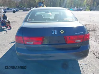 2005 Honda Accord EX z VIN 1HGCM56715A129743, wystawiony jako IAAI lot #42145886 z przebiegiem 203 762 mil mil oraz . Historia ofert i sprzedaży dostępna na DreamBid. Obrazek 16.
