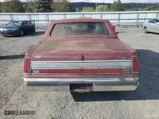 1989 Lincoln Town Car with VIN 1LNBM81F6KY814331, listed as a Copart auction lot 75617984 with 25,110 mi miles and Clean Title. Bid and sale history available at carsss.com. Image 6.