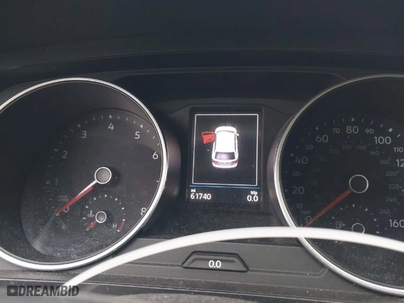 2019 Volkswagen Tiguan S with VIN 3VV1B7AX7KM018189, listed as a IAAI auction lot 41741924 with 61,740 mi miles. Bid and sale history available at carsss.com. Image 15.