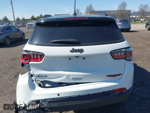 2024 Jeep Compass Trailhawk with VIN 3C4NJDDN9RT140998, listed as a IAAI auction lot 41792858 with 8,611 mi miles and . Bid and sale history available at DreamBid. Image 16.