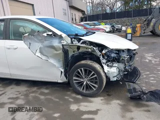 2019 Toyota Corolla L z VIN 2T1BURHE3KC133412, wystawiony jako IAAI lot #41477656 z przebiegiem 50 234 mil mil oraz . Historia ofert i sprzedaży dostępna na DreamBid. Obrazek 6.