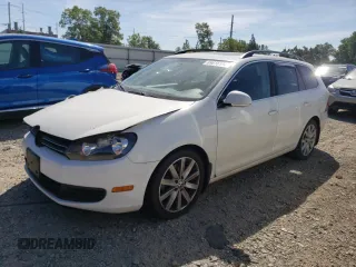 2013 Volkswagen Jetta SportWagen TDI w/Sunroof with VIN 3VWML7AJ5DM641279, listed as a Copart auction lot 69616194 with 97,798 mi miles and Clean Title. Bid and sale history available at carsss.com. Image 1.