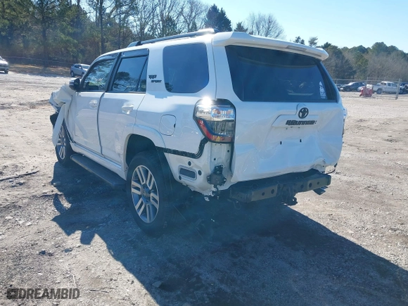 2024 Toyota 4Runner TRD Sport with VIN JTEAU5JR7R5310421, listed as a IAAI auction lot 41280708 with 4,583 mi miles. Bid and sale history available at carsss.com. Image 3.