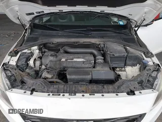 2016 Volvo V60 Cross Country T5 with VIN YV4612HK6G1003110, listed as a IAAI auction lot 41682878 with 1 mi miles. Bid and sale history available at carsss.com. Image 10.